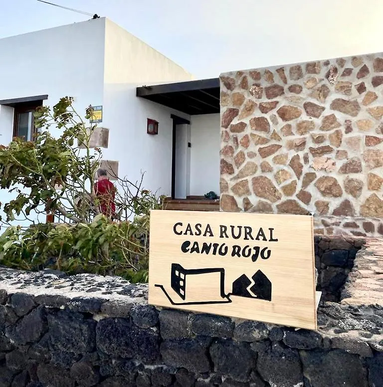 Canto Rojo, La Asomada Con Vistas A Lobos La Asomada (Lanzarote)